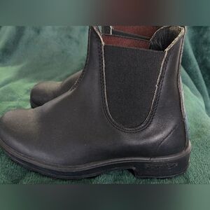 Blundstone black leather women's boots sz 6.5 US